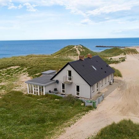 2 Bedroom Amazing Home In Lemvig Norby  Bagian luar foto