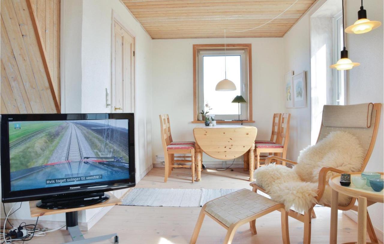 2 Bedroom Amazing Home In Lemvig Norby  Bagian luar foto